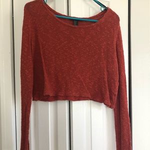 Long sleeve crop top